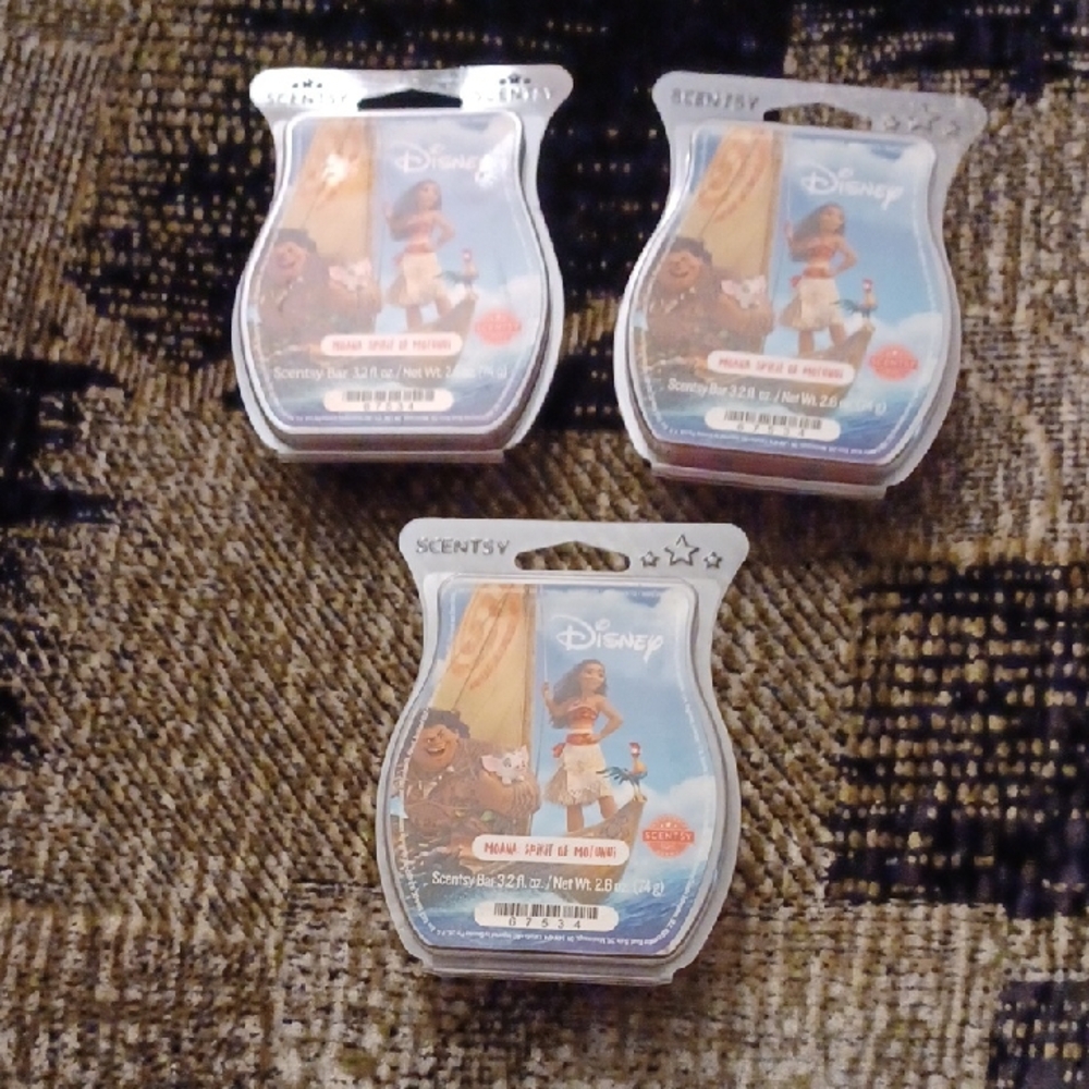 4/$60 New Scentsy Disney "Moana: Spirit Of Motunui" Wax - Set Of 3 Bars